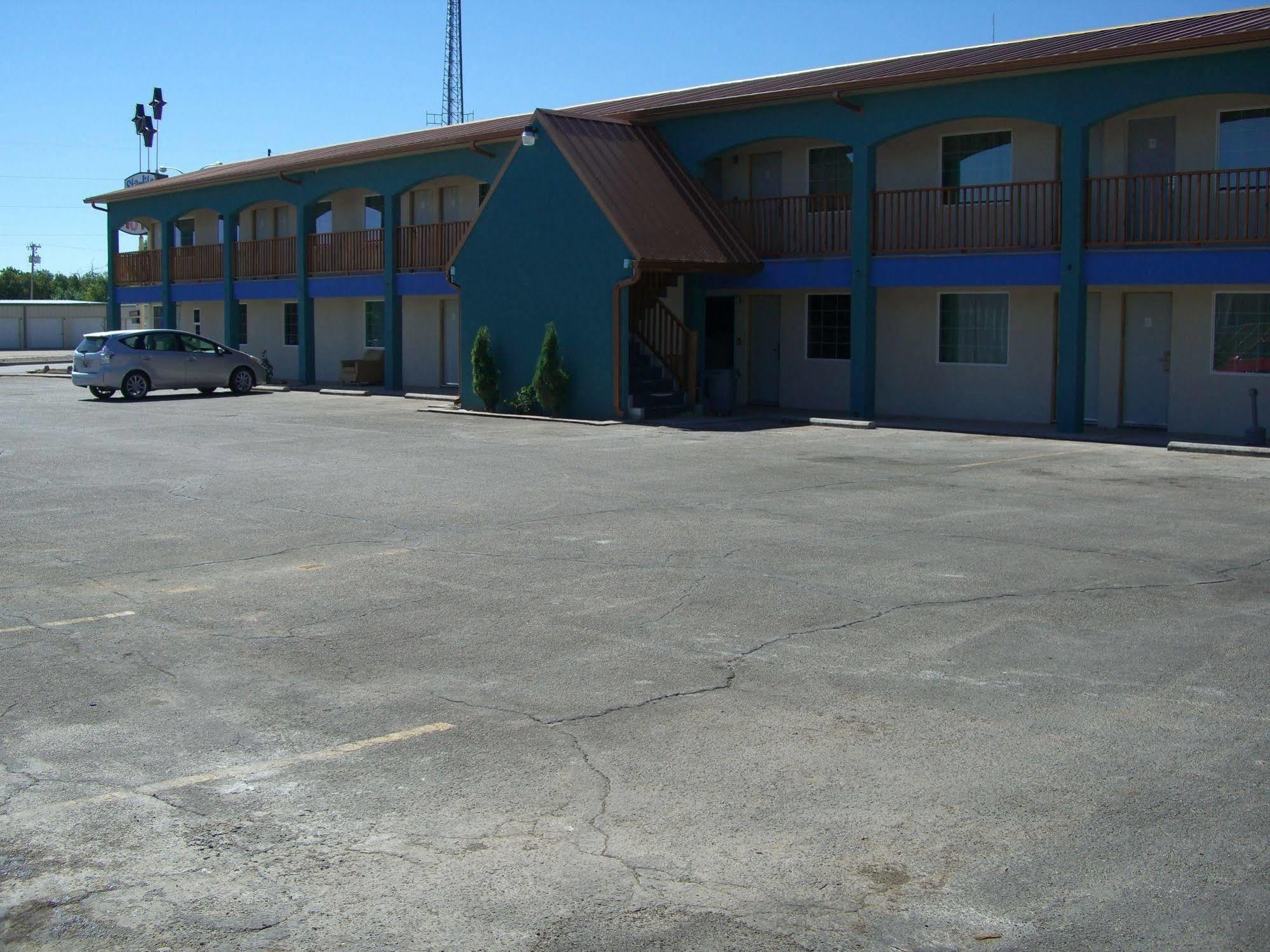 La Hacienda Inn Artesia Luaran gambar