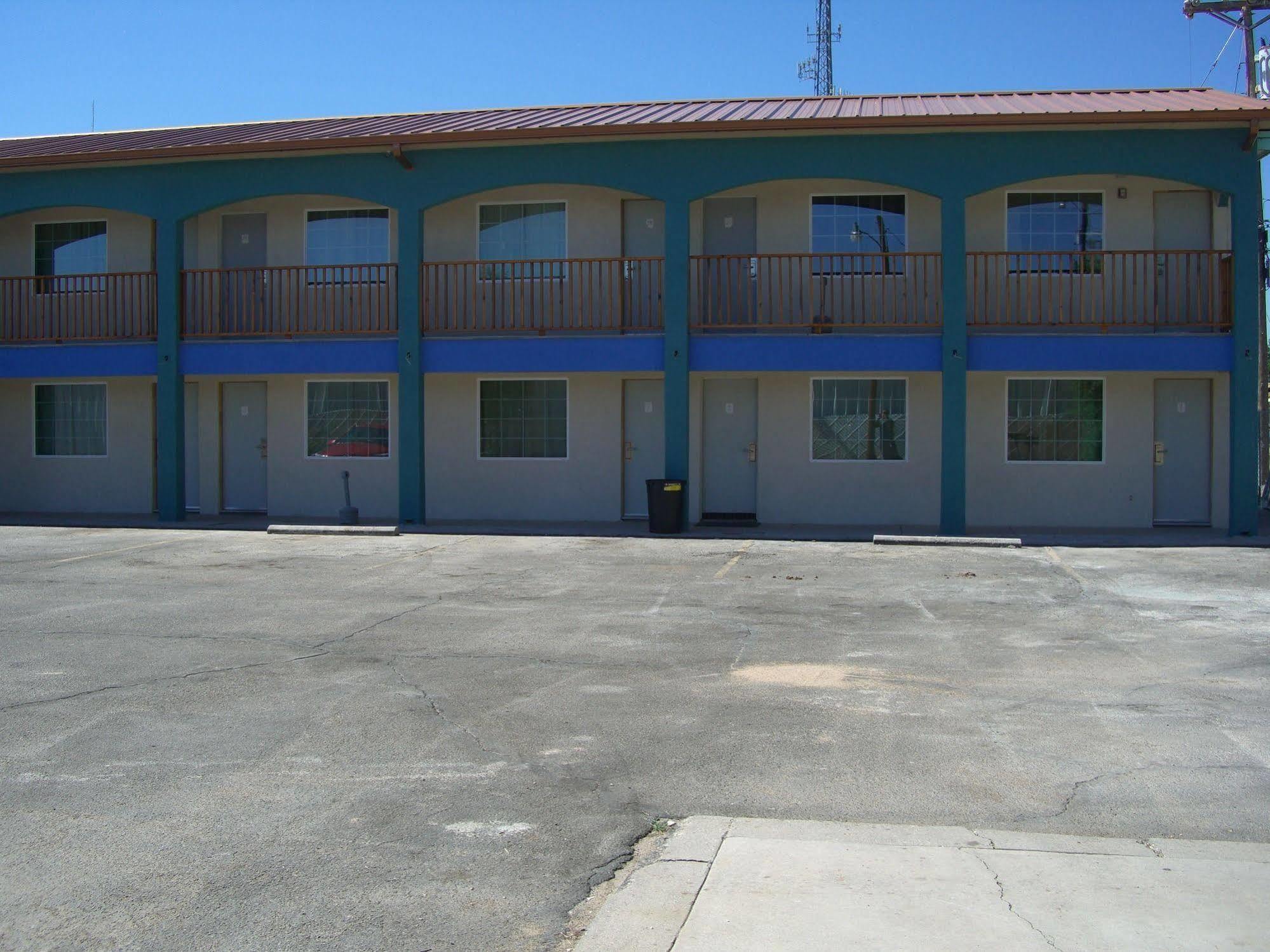 La Hacienda Inn Artesia Luaran gambar