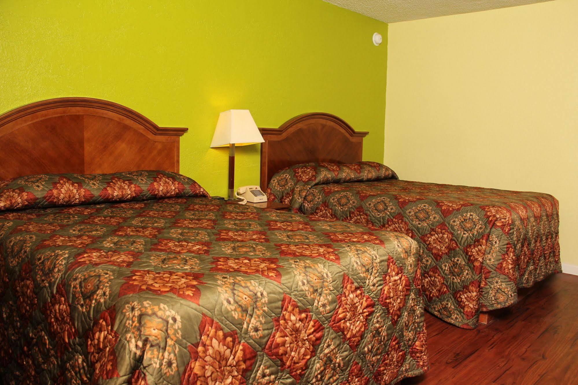 La Hacienda Inn Artesia Luaran gambar
