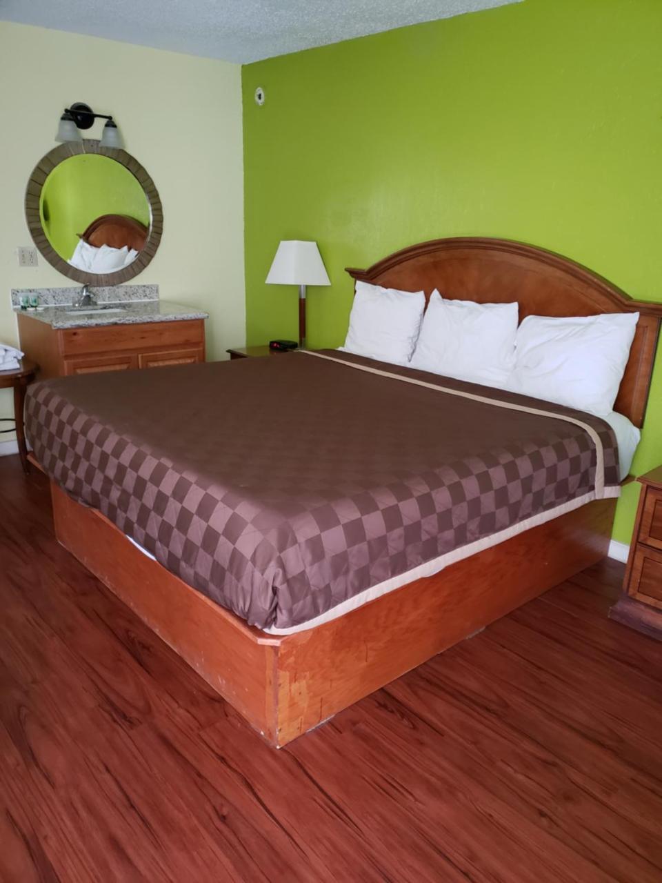 La Hacienda Inn Artesia Bilik gambar