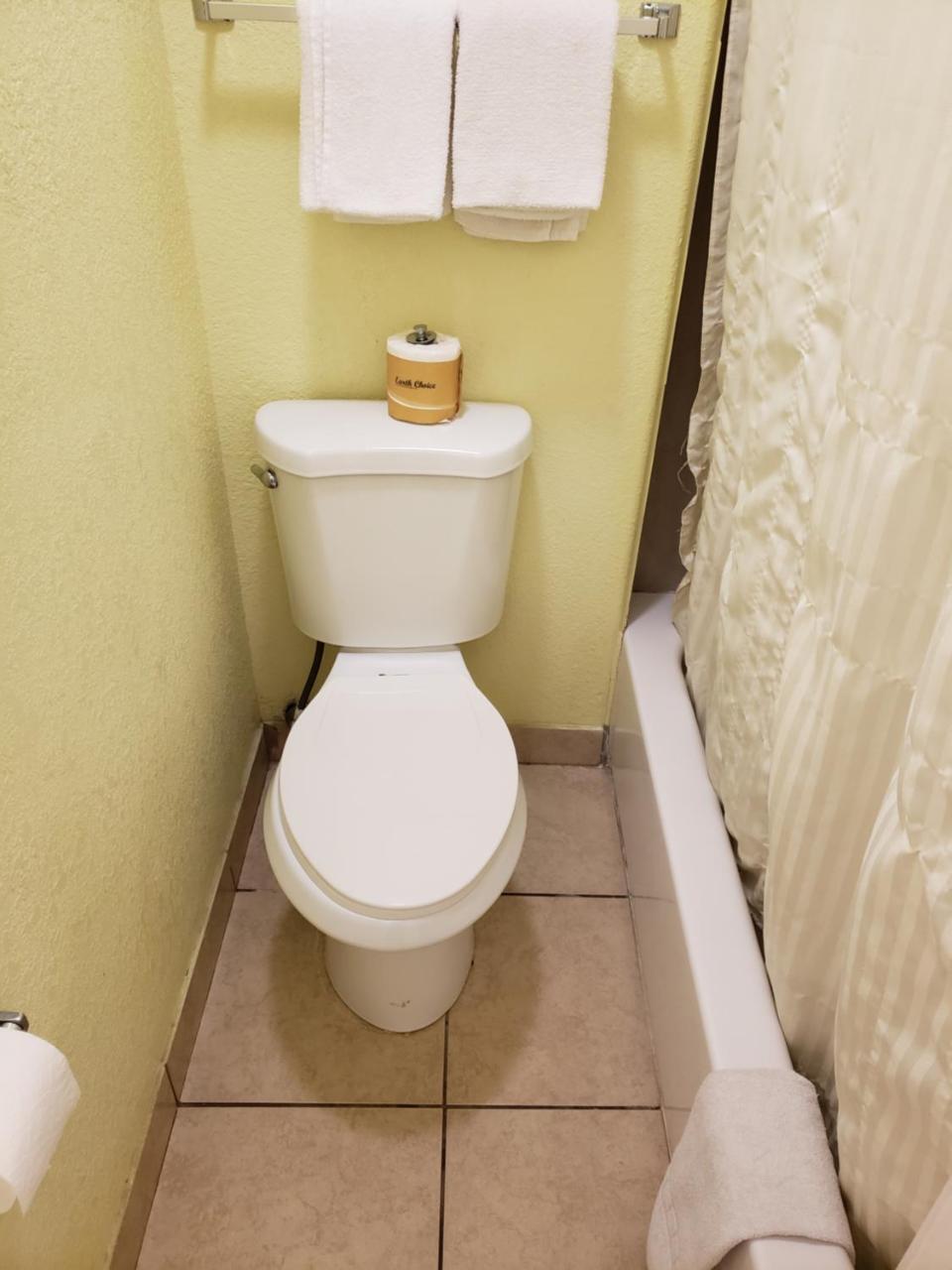 La Hacienda Inn Artesia Luaran gambar